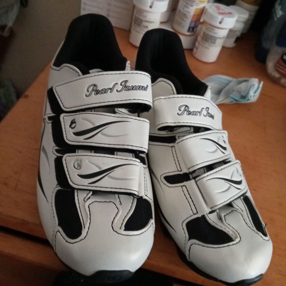 Pearl Izumi womens cycling shoes